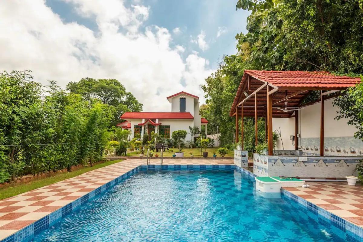 Stone Bridge Villa Gurgaon Eksteriør bilde